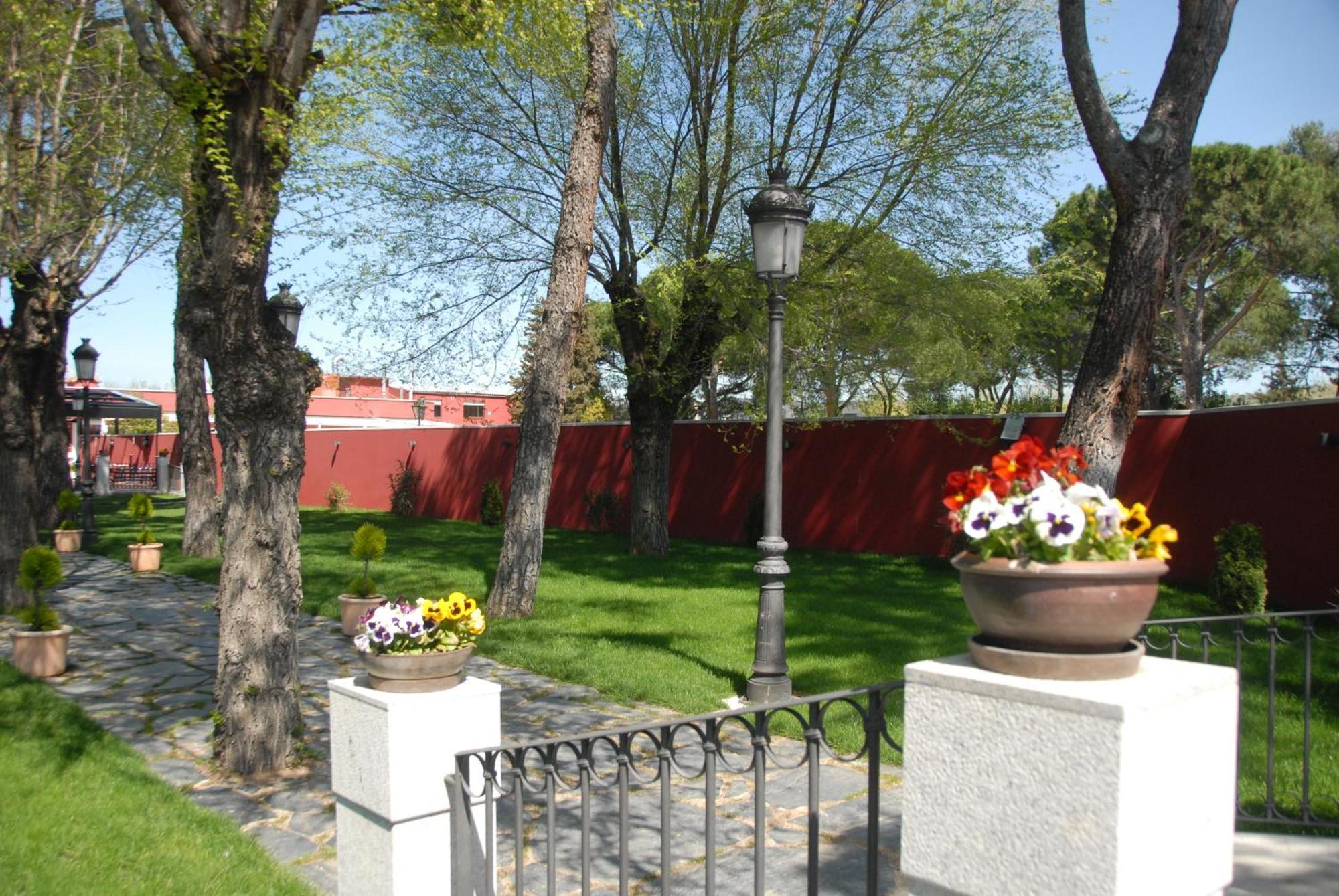 Hotel Casa Jose Diaz San Agustín de Guadalix Εξωτερικό φωτογραφία